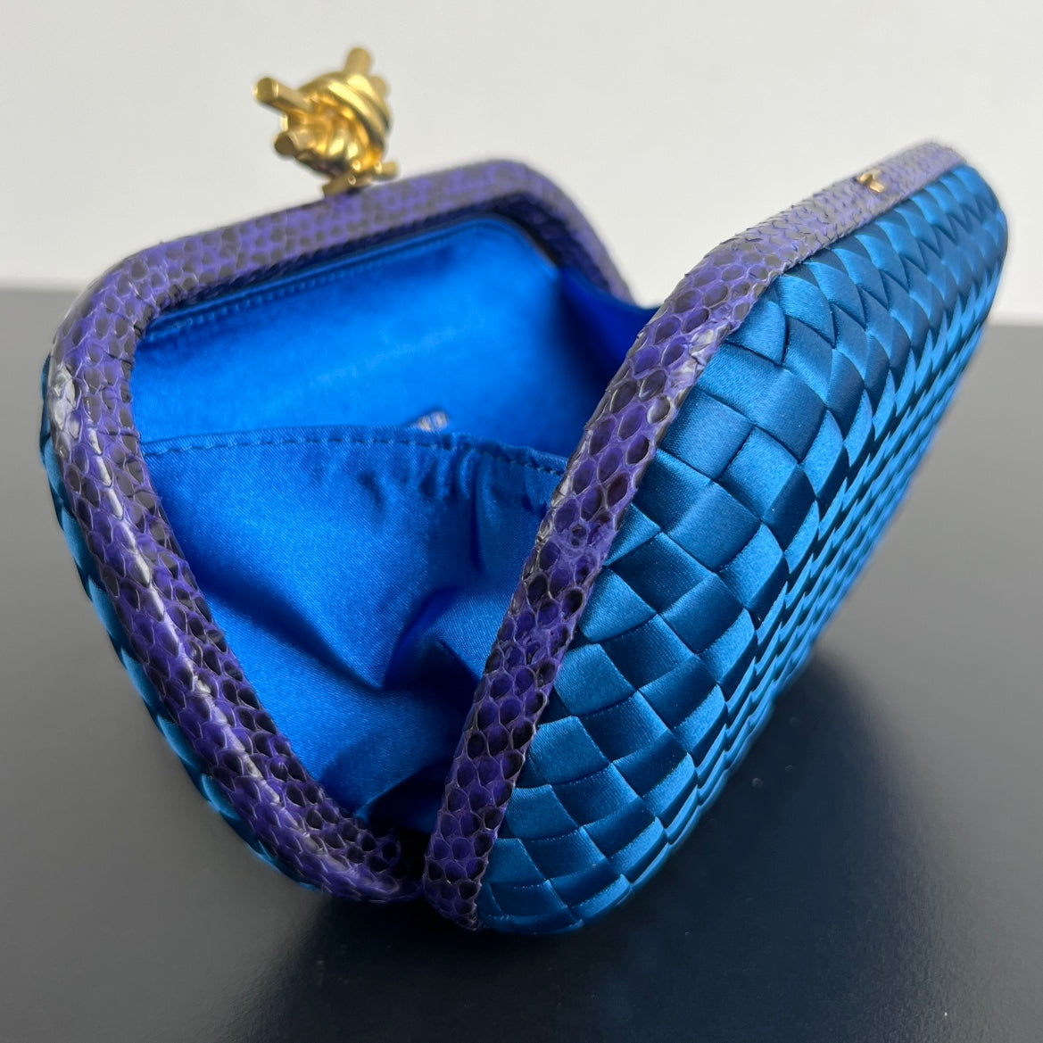 Bottega Veneta 20X12X5 Blue Designer Handbag Edition 3 - detail image 8