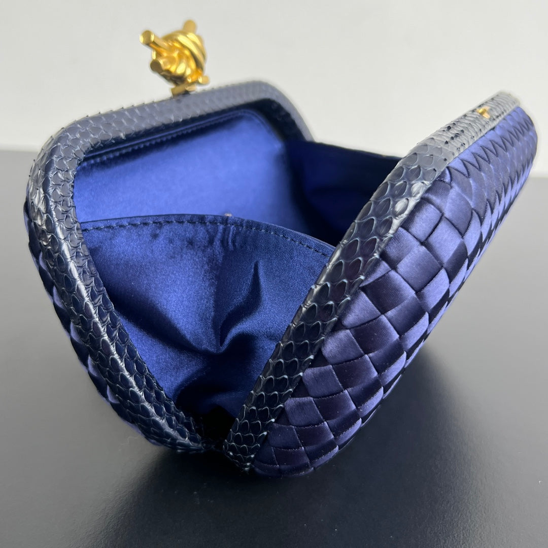Bottega Veneta 20X12X5 Blue Designer Handbag Edition 2 - detail image 6