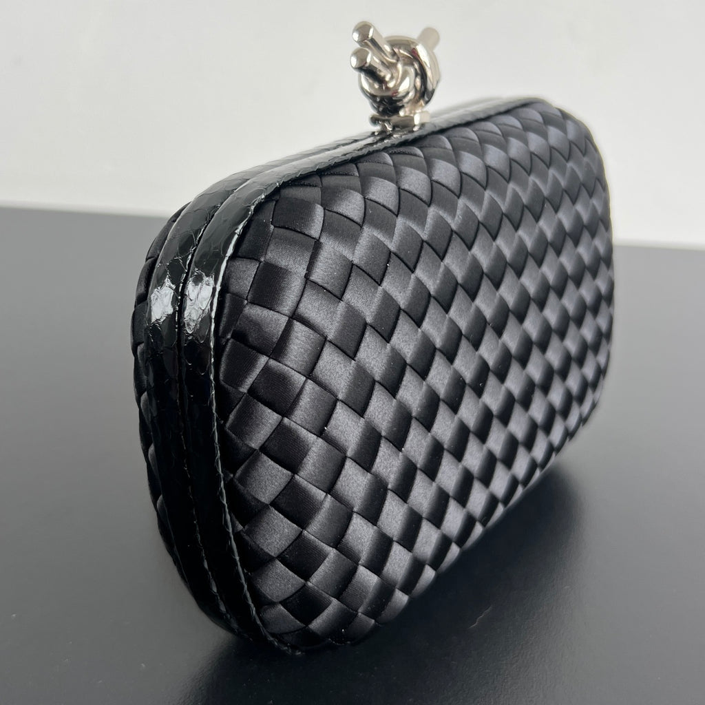 Bottega Veneta 20X12X5 Black Designer Handbag Edition 2 - detail image 2