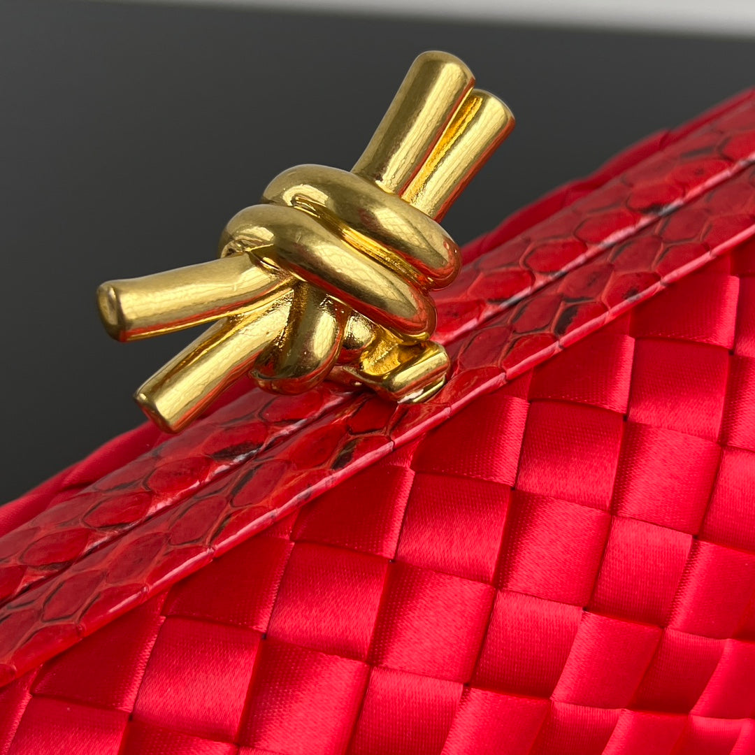 Bottega Veneta 20X12X5 Red Designer Handbag Edition 2 - detail image 5
