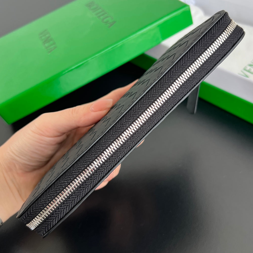 Bottega Veneta 19X10X2 Black & Green Designer Wallet - detail image 2