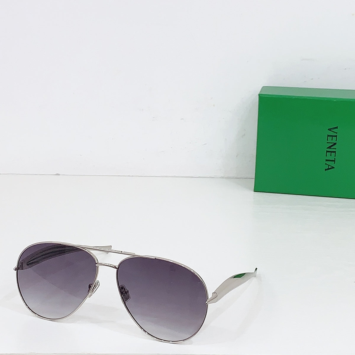 Bottega Veneta BV1305S Green Designer Sunglasses 64-13-135 mm Edition 2 - detail image 2