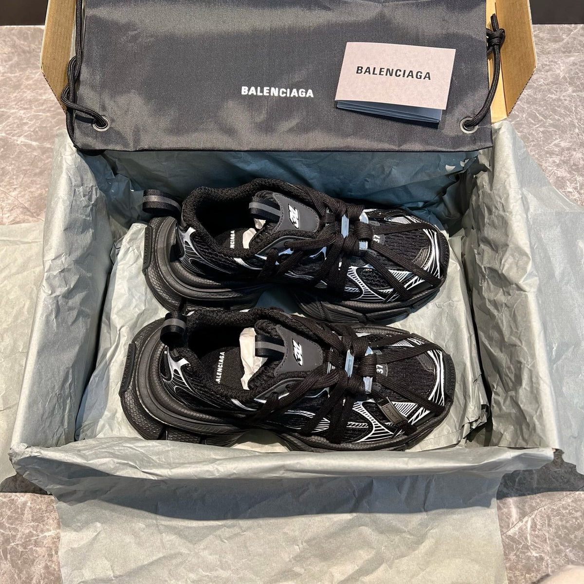 Balenciaga Black & White Designer Shoes EU 35-46 Edition 2 - detail image 2