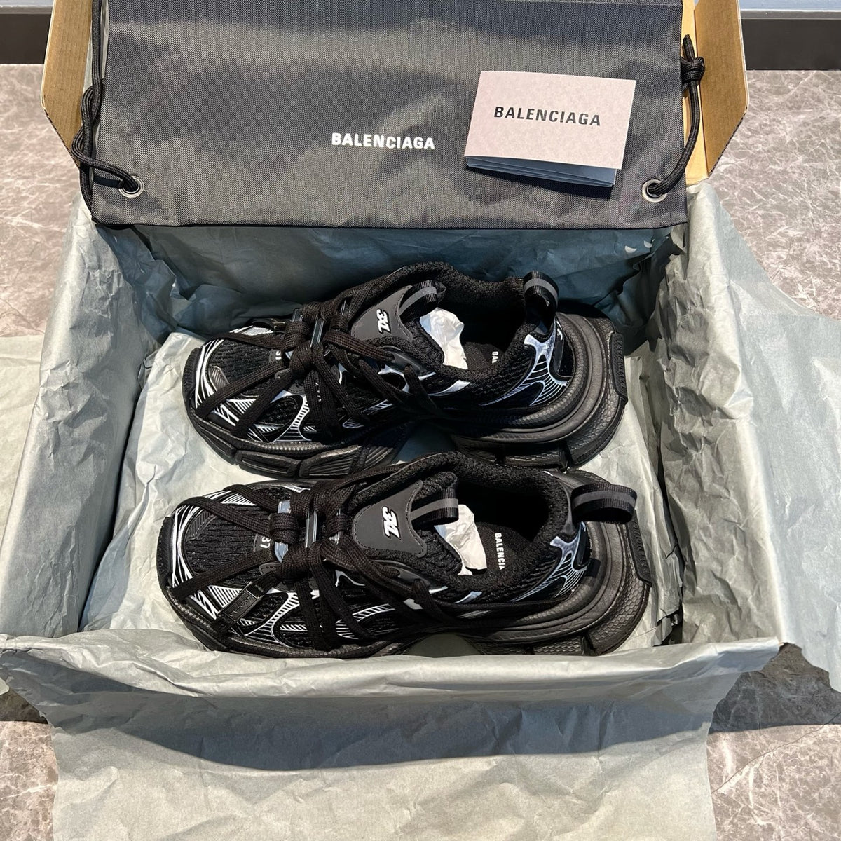 Balenciaga Black & White Designer Shoes EU 35-46 Edition 2 - detail image 3