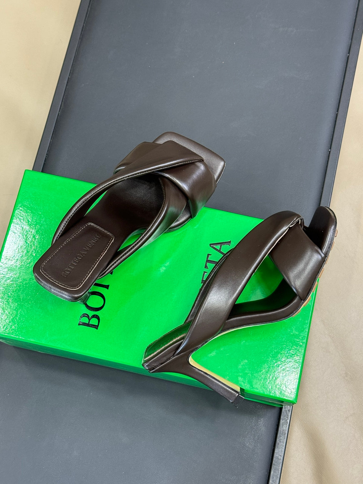 Bottega Veneta Black & Green Designer Shoes EU 35-41 Edition 21 - detail image 3