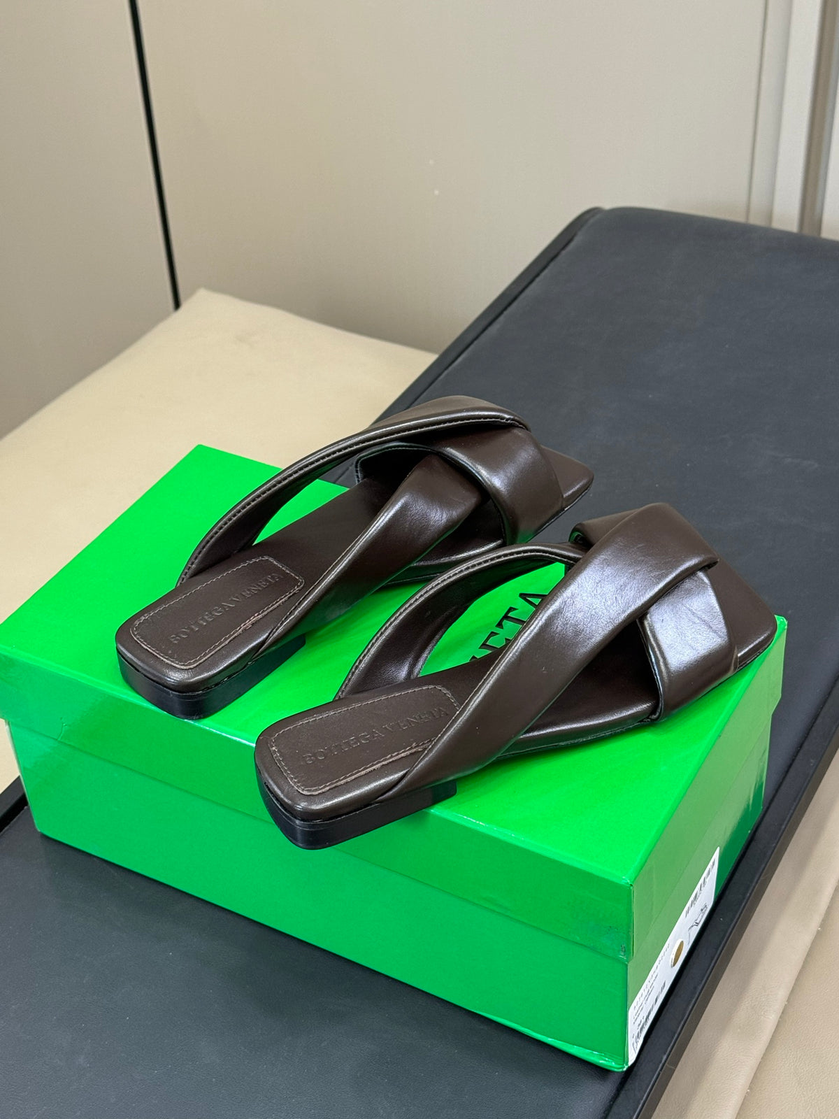 Bottega Veneta Black & Green Designer Shoes EU 35-41 Edition 21 - detail image 7