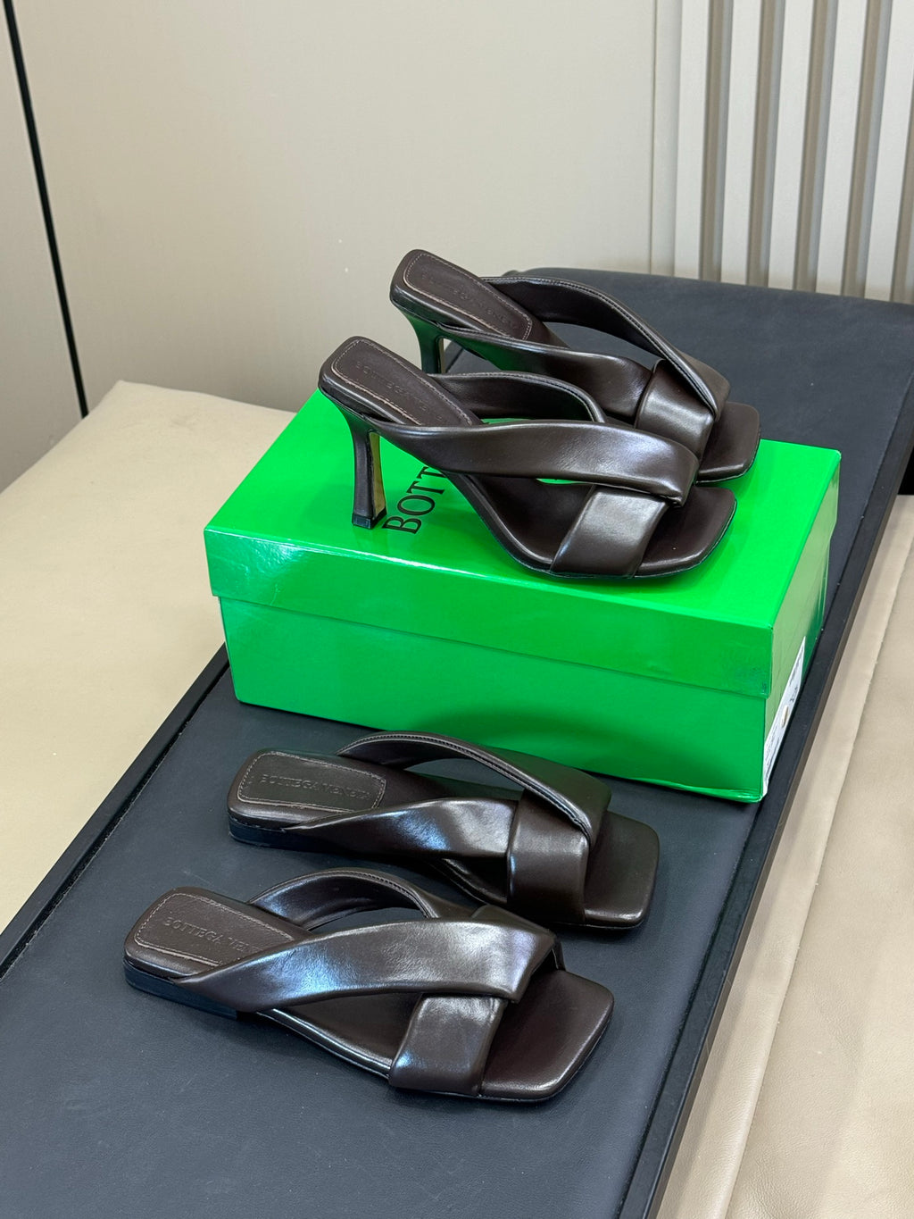 Bottega Veneta Black & Green Designer Shoes EU 35-41 Edition 21
