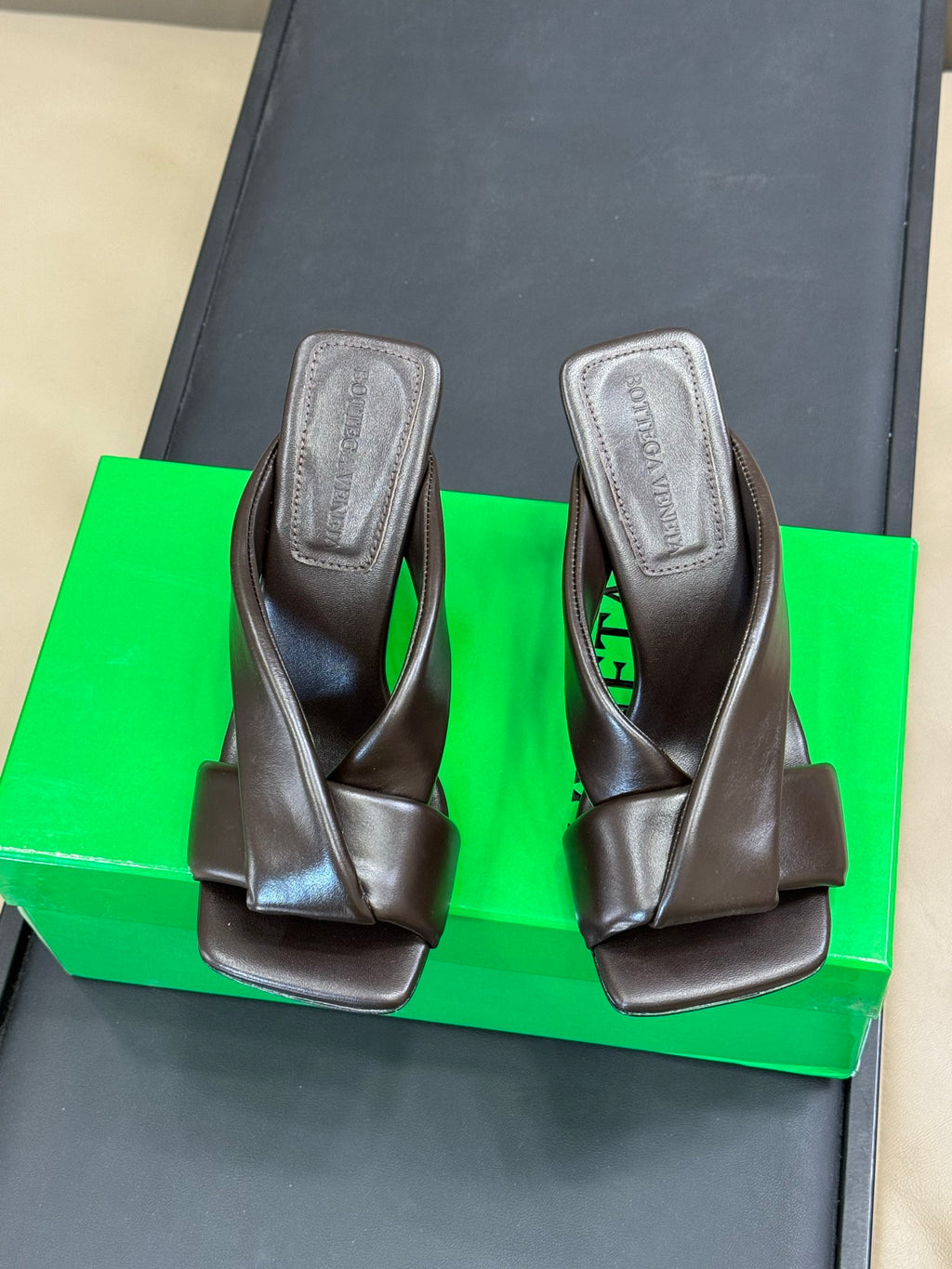 Bottega Veneta Black & Green Designer Shoes EU 35-41 Edition 21 - detail image 2