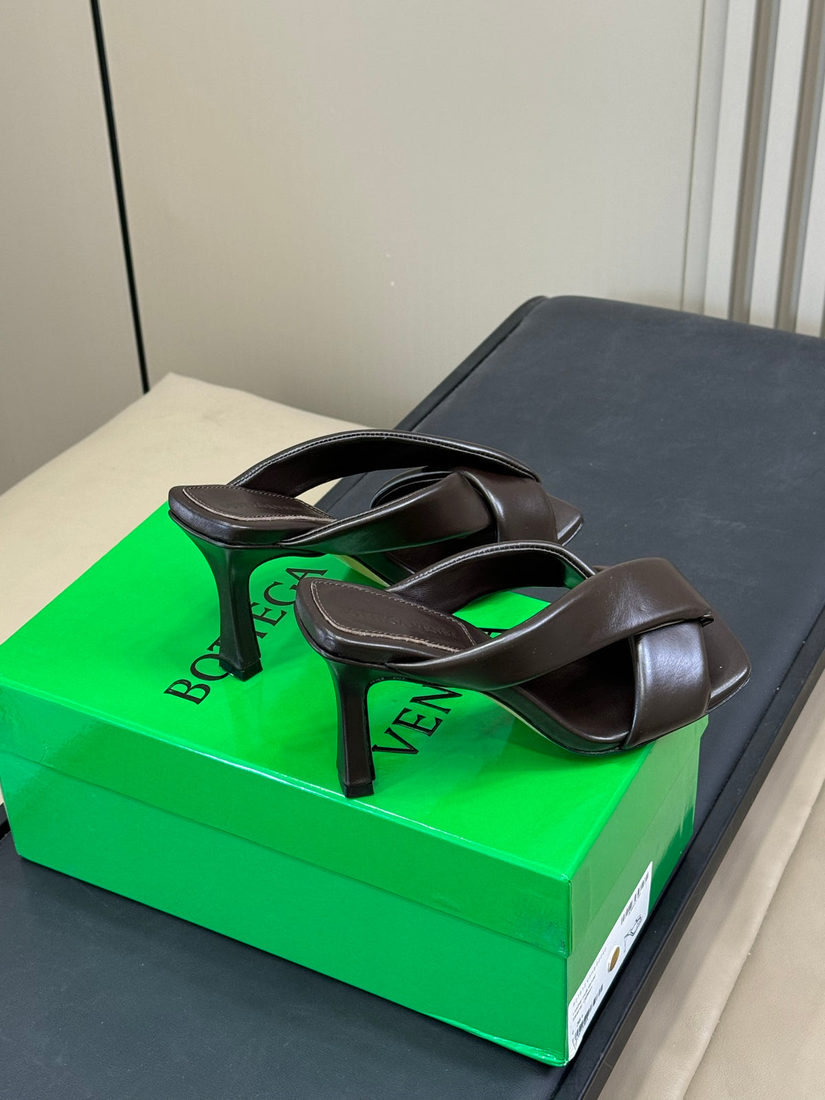 Bottega Veneta Black & Green Designer Shoes EU 35-41 Edition 21 - detail image 4