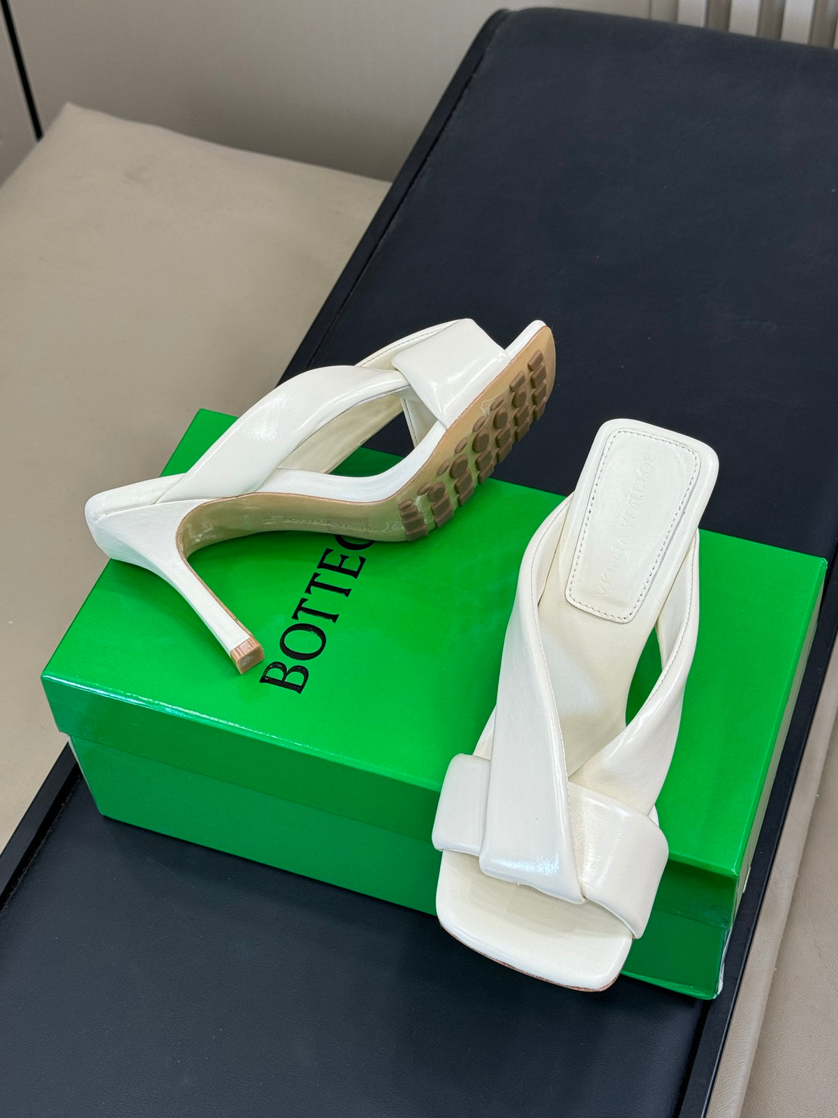 Bottega Veneta Black & Green Designer Shoes EU 35-41 Edition 20 - detail image 5