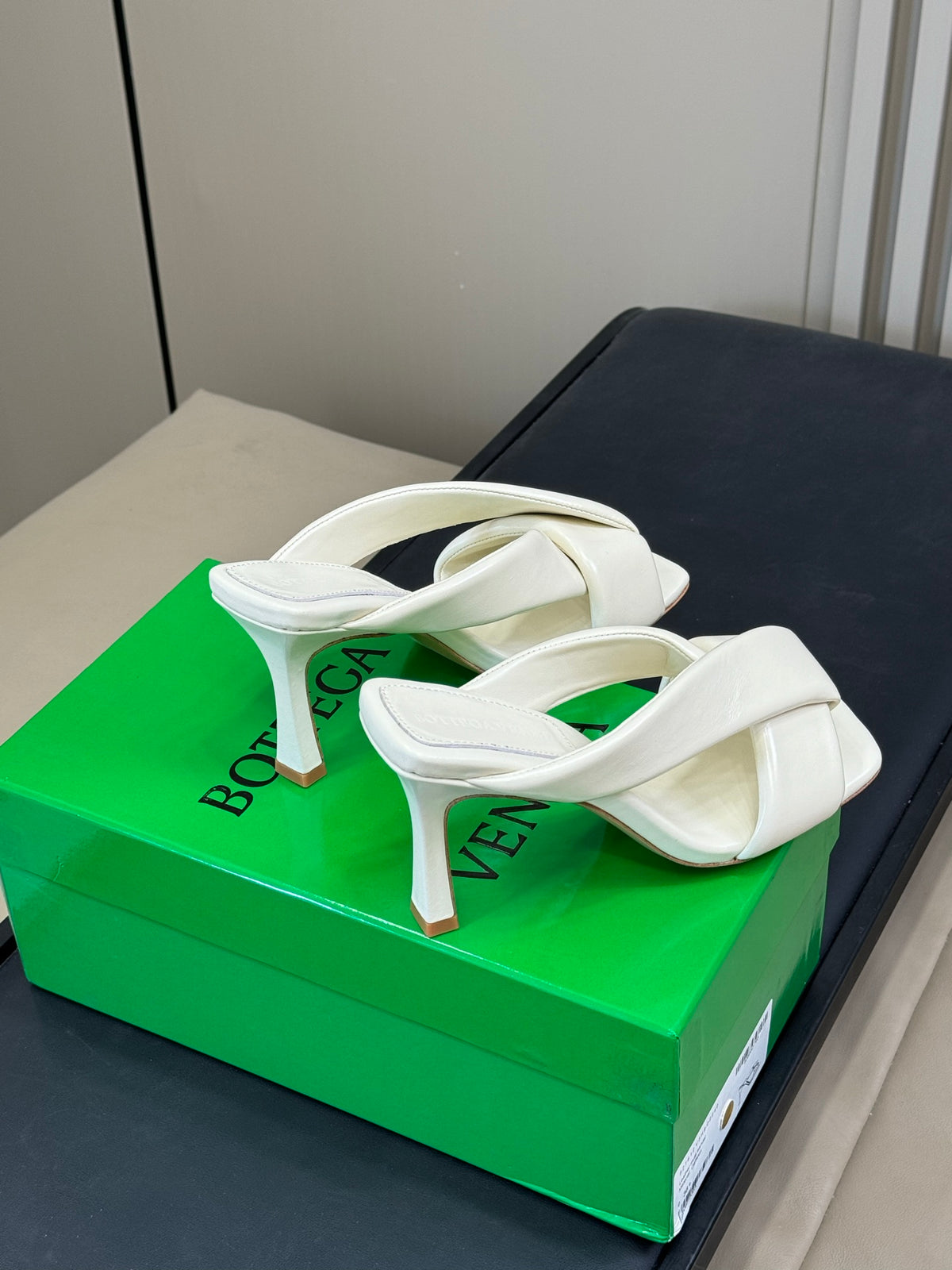 Bottega Veneta Black & Green Designer Shoes EU 35-41 Edition 20 - detail image 4
