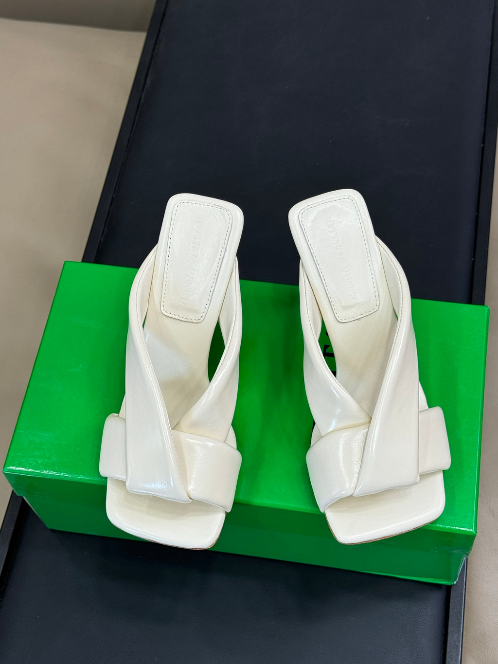 Bottega Veneta Black & Green Designer Shoes EU 35-41 Edition 20 - detail image 2