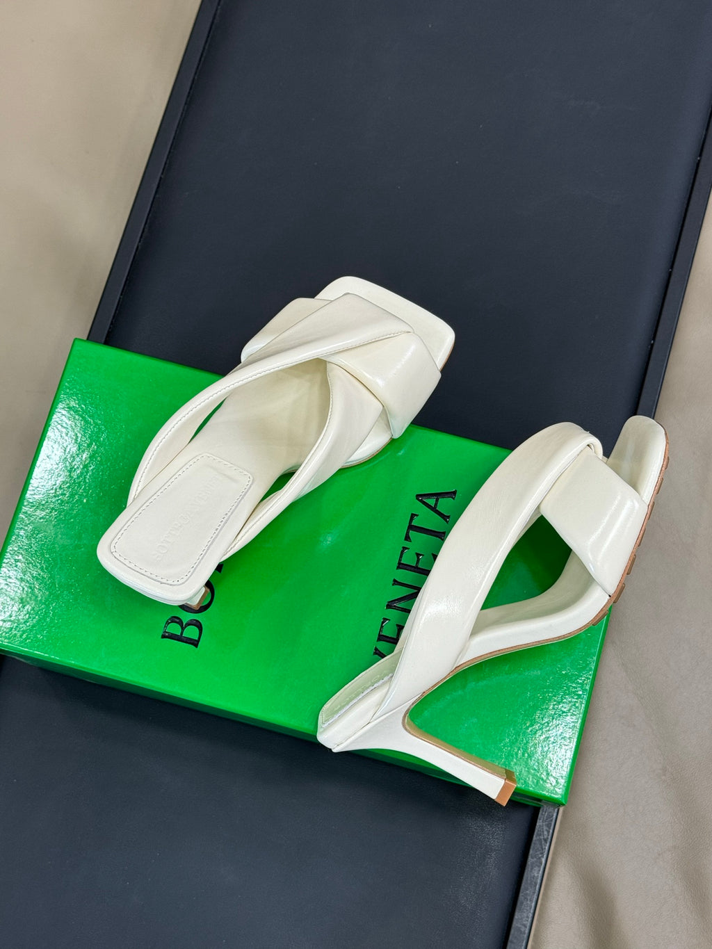 Bottega Veneta Black & Green Designer Shoes EU 35-41 Edition 20 - detail image 3