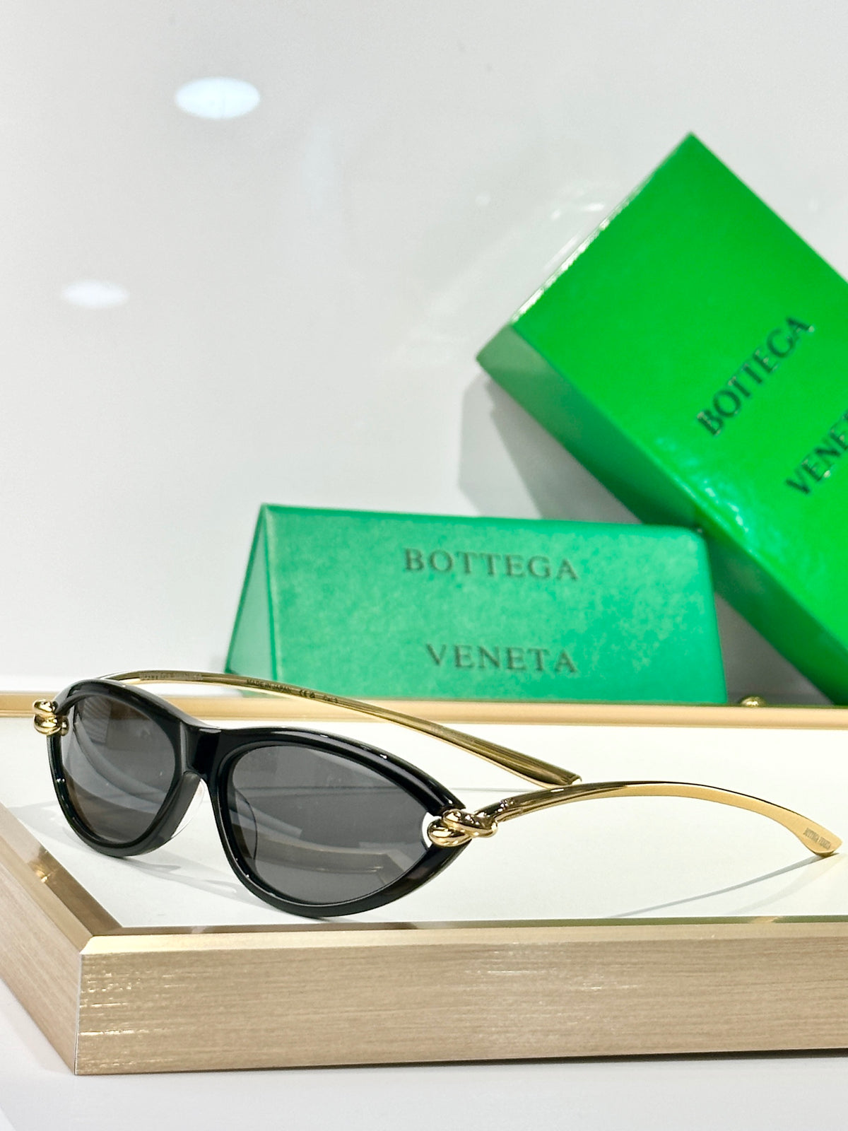 Bottega Veneta BV1390S Green Designer Sunglasses 56-14-145 mm - detail image 3