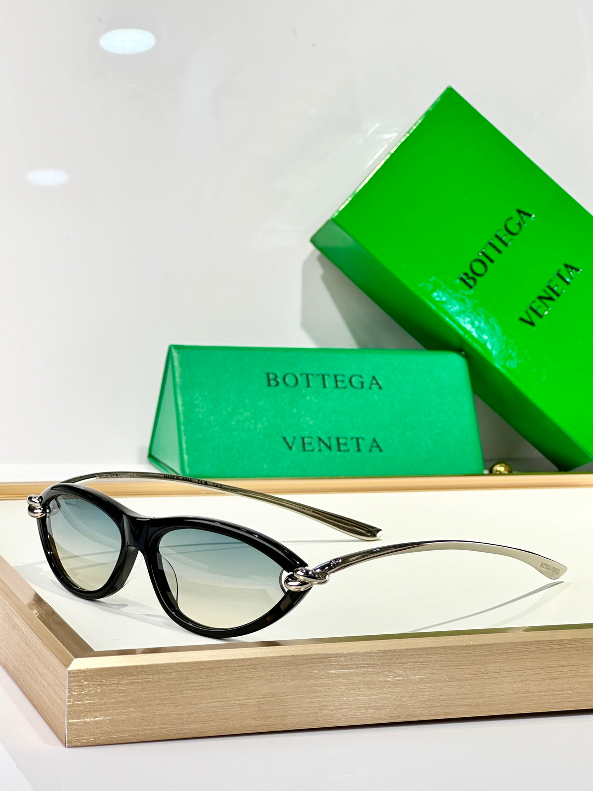 Bottega Veneta BV1390S Green Designer Sunglasses 56-14-145 mm - detail image 4