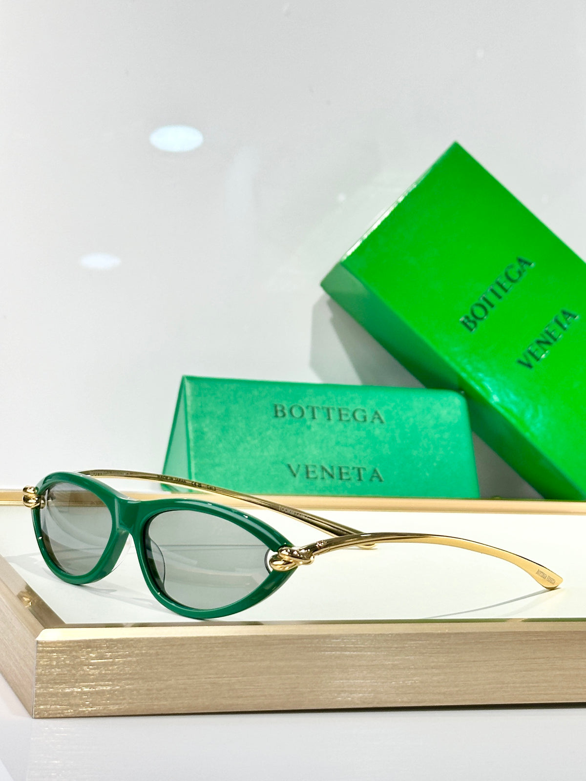 Bottega Veneta BV1390S Green Designer Sunglasses 56-14-145 mm
