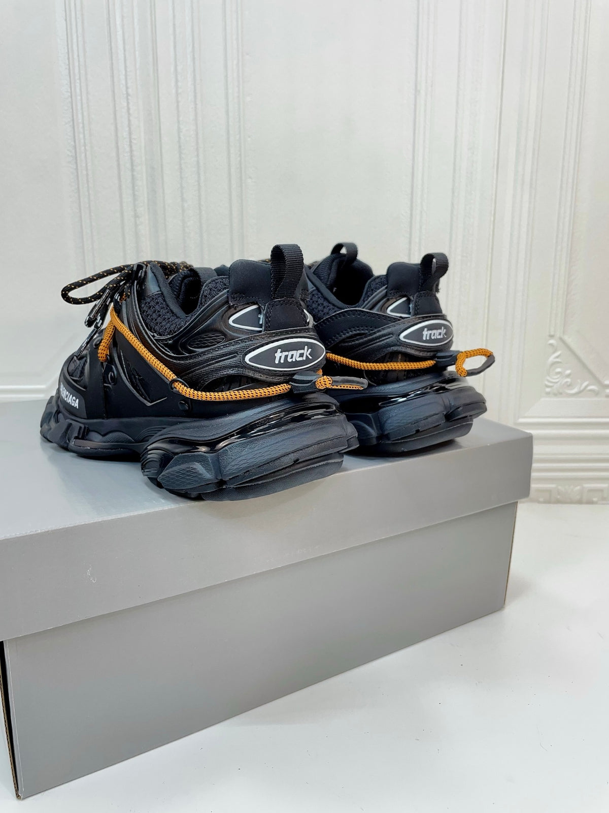 Balenciaga Black Designer Shoes Edition 4 - detail image 9