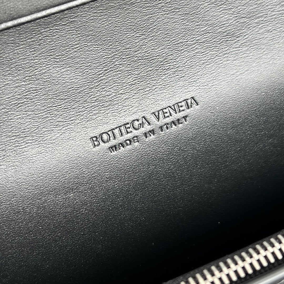 Bottega Veneta Black Designer Wallet Edition 36 - detail image 8