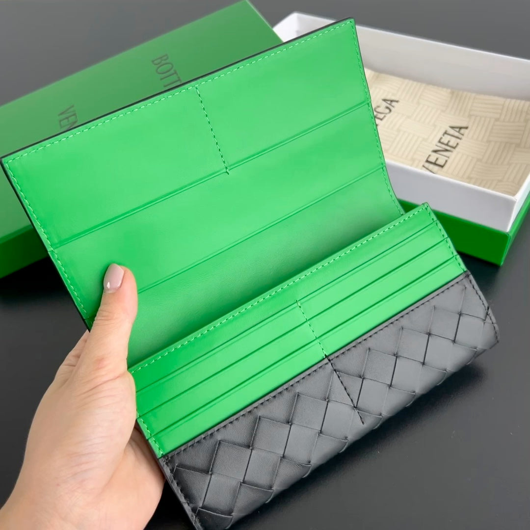 Bottega Veneta Green Designer Wallet Edition 7