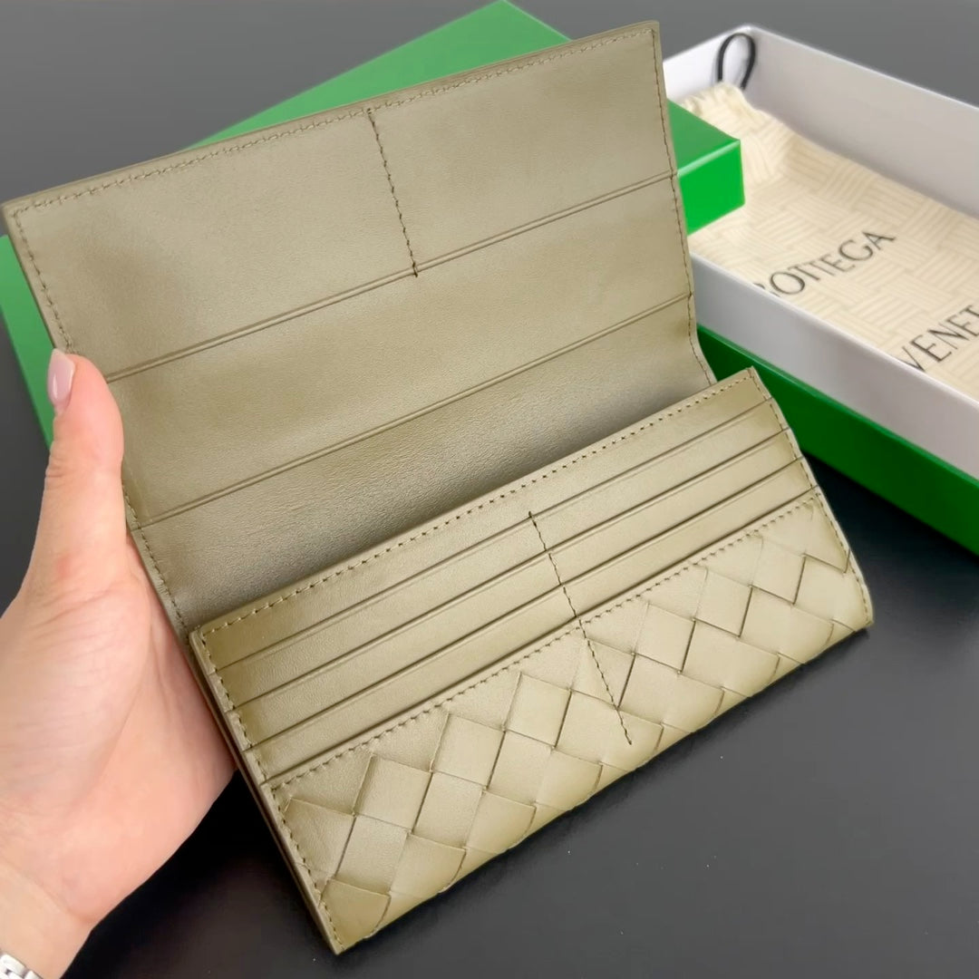 Bottega Veneta Gold Designer Wallet Edition 3