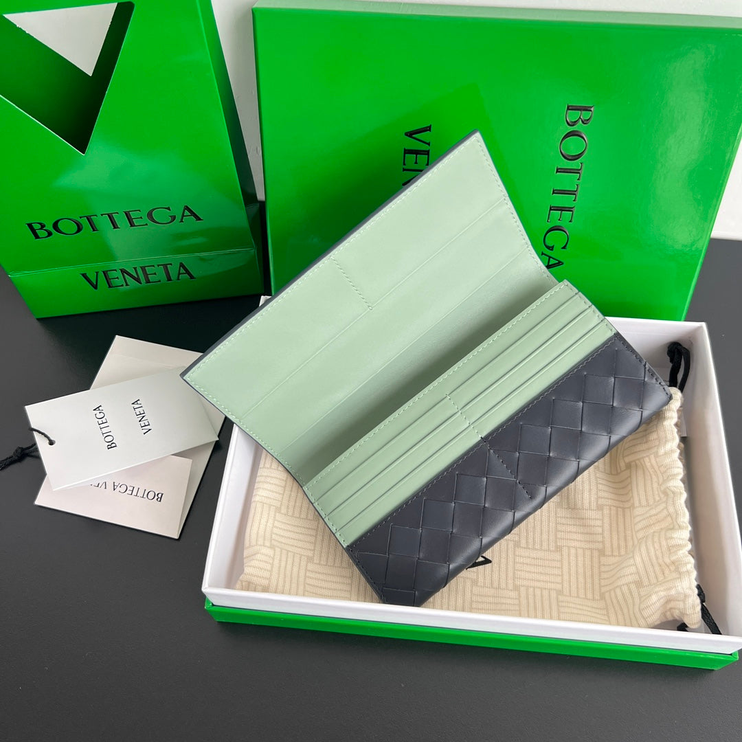 Bottega Veneta Green Designer Wallet Edition 6