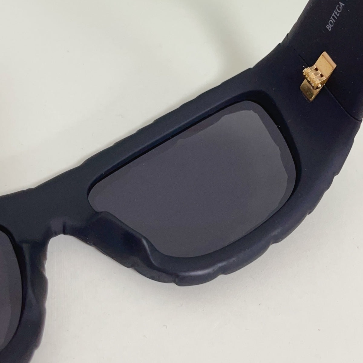 Bottega Veneta BV1303S Green & Rose Gold Designer Sunglasses 56-13-130 mm - detail image 8