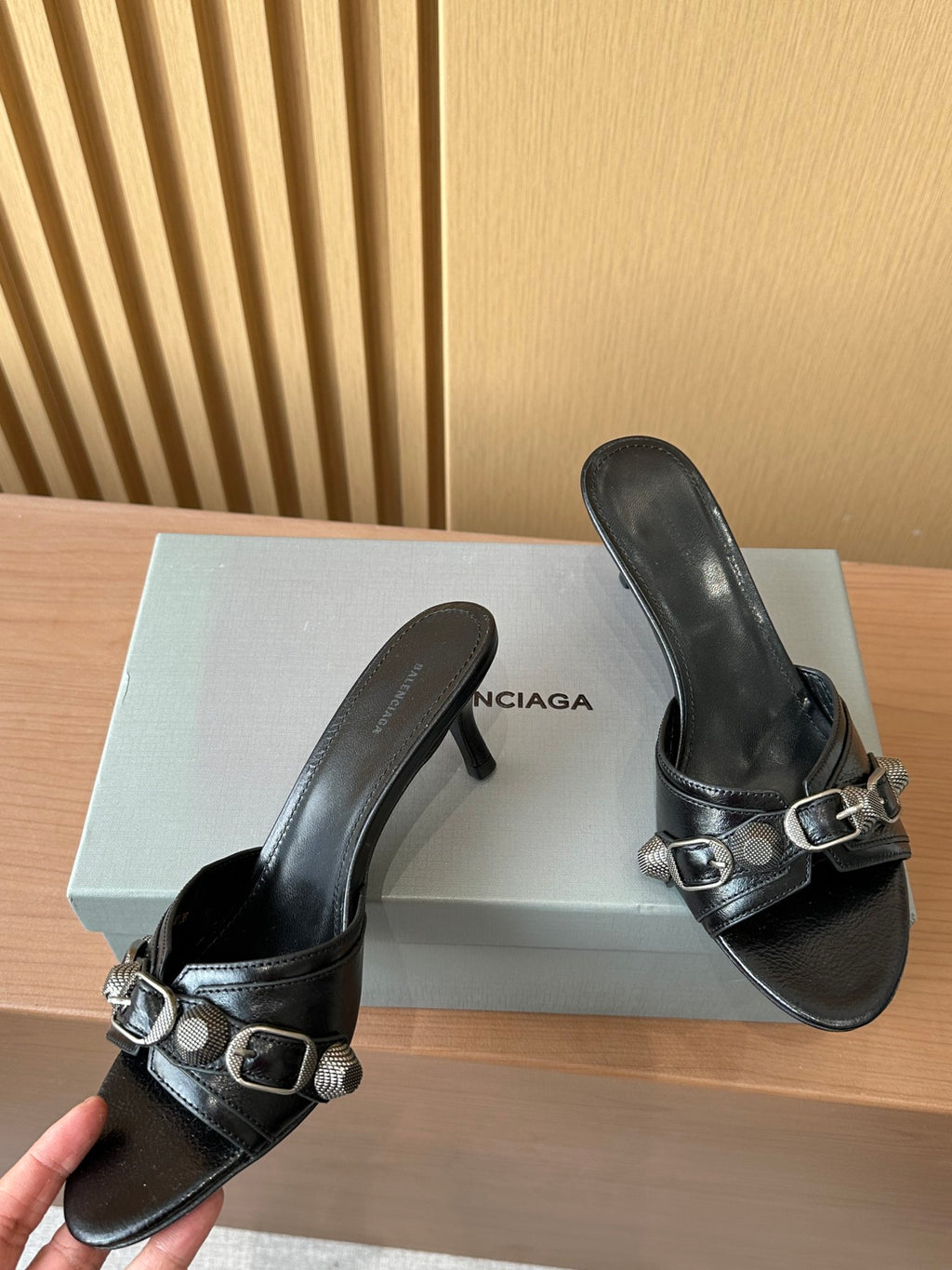 Balenciaga Black & Rose Gold Slides EU 35-39 - detail image 4