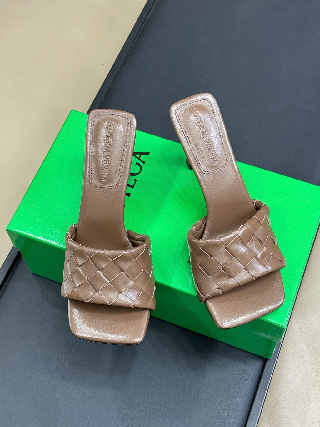 Bottega Veneta Green Flats EU 35-41 - detail image 2