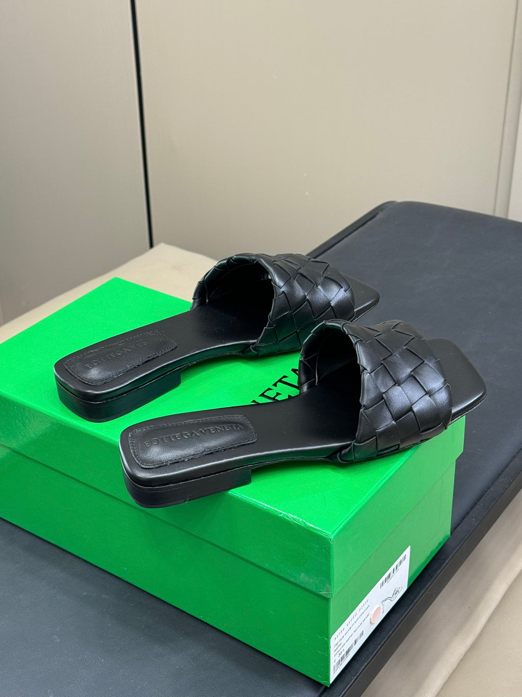 Bottega Veneta Black & Green Flats EU 35-41 Edition 2 - detail image 7