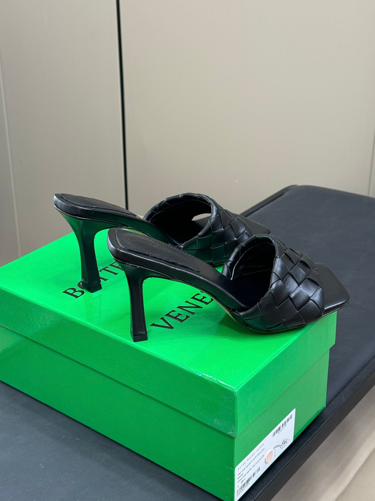 Bottega Veneta Black & Green Flats EU 35-41 Edition 2 - detail image 4