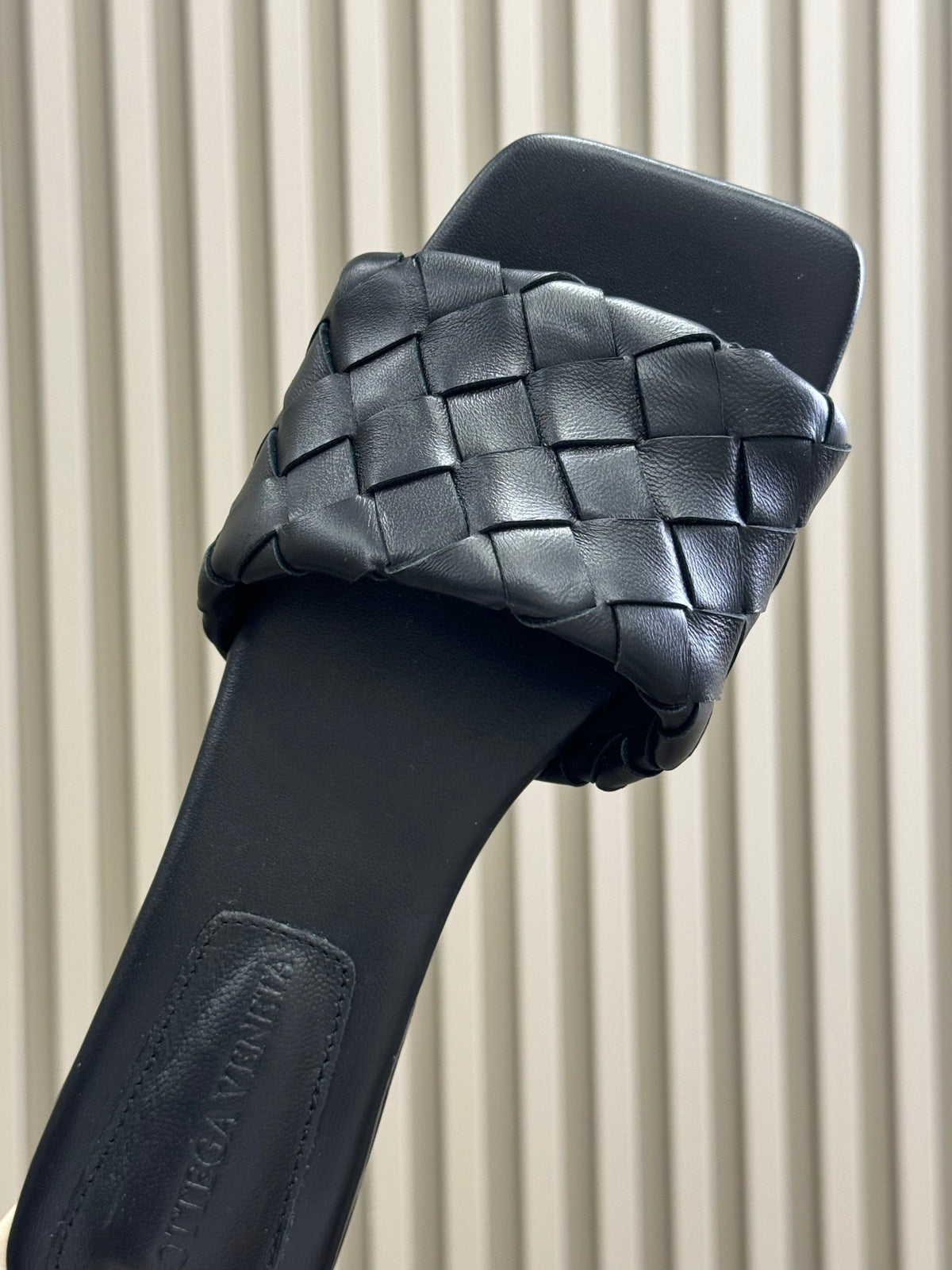 Bottega Veneta Black & Green Flats EU 35-41 Edition 2 - detail image 8