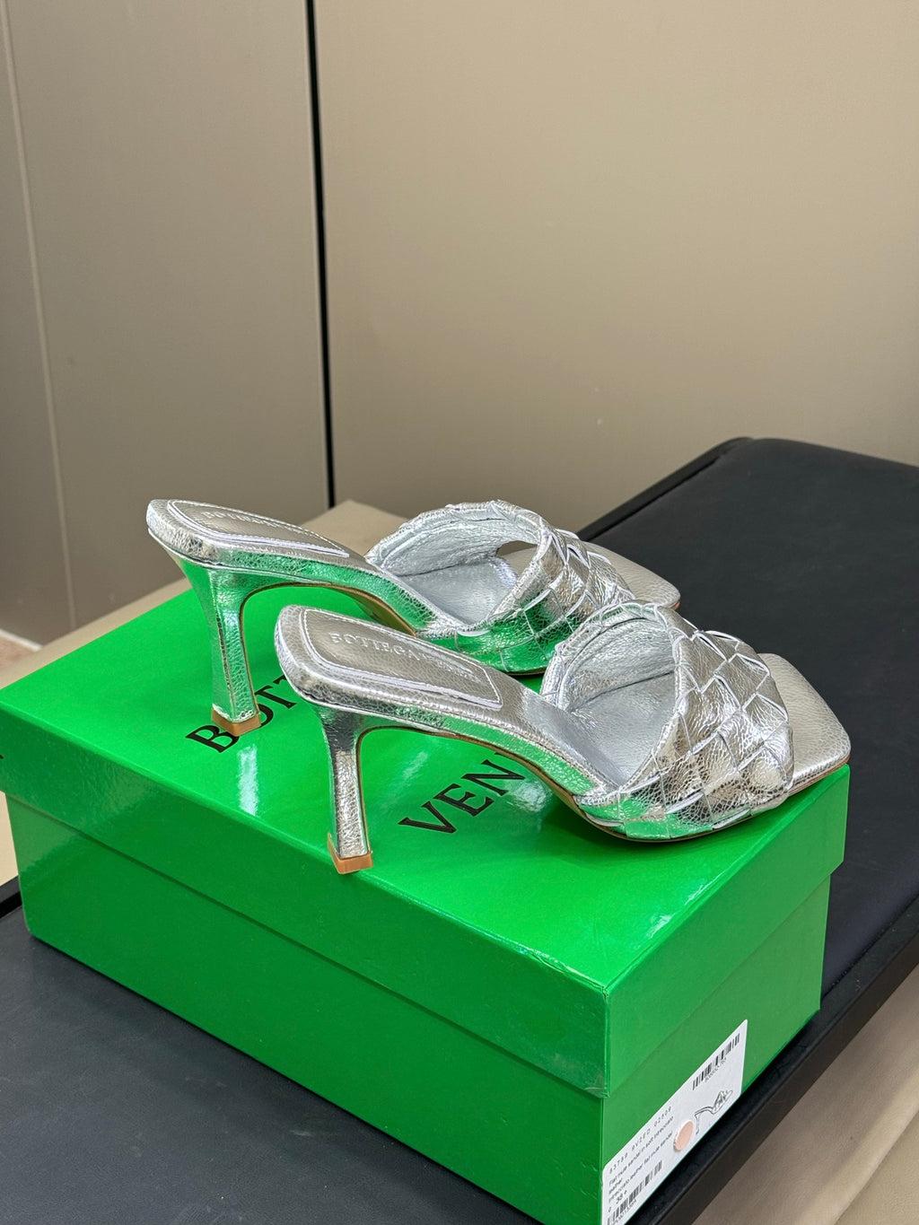Bottega Veneta Black & Green Designer Shoes EU 35-41 Edition 18 - detail image 3