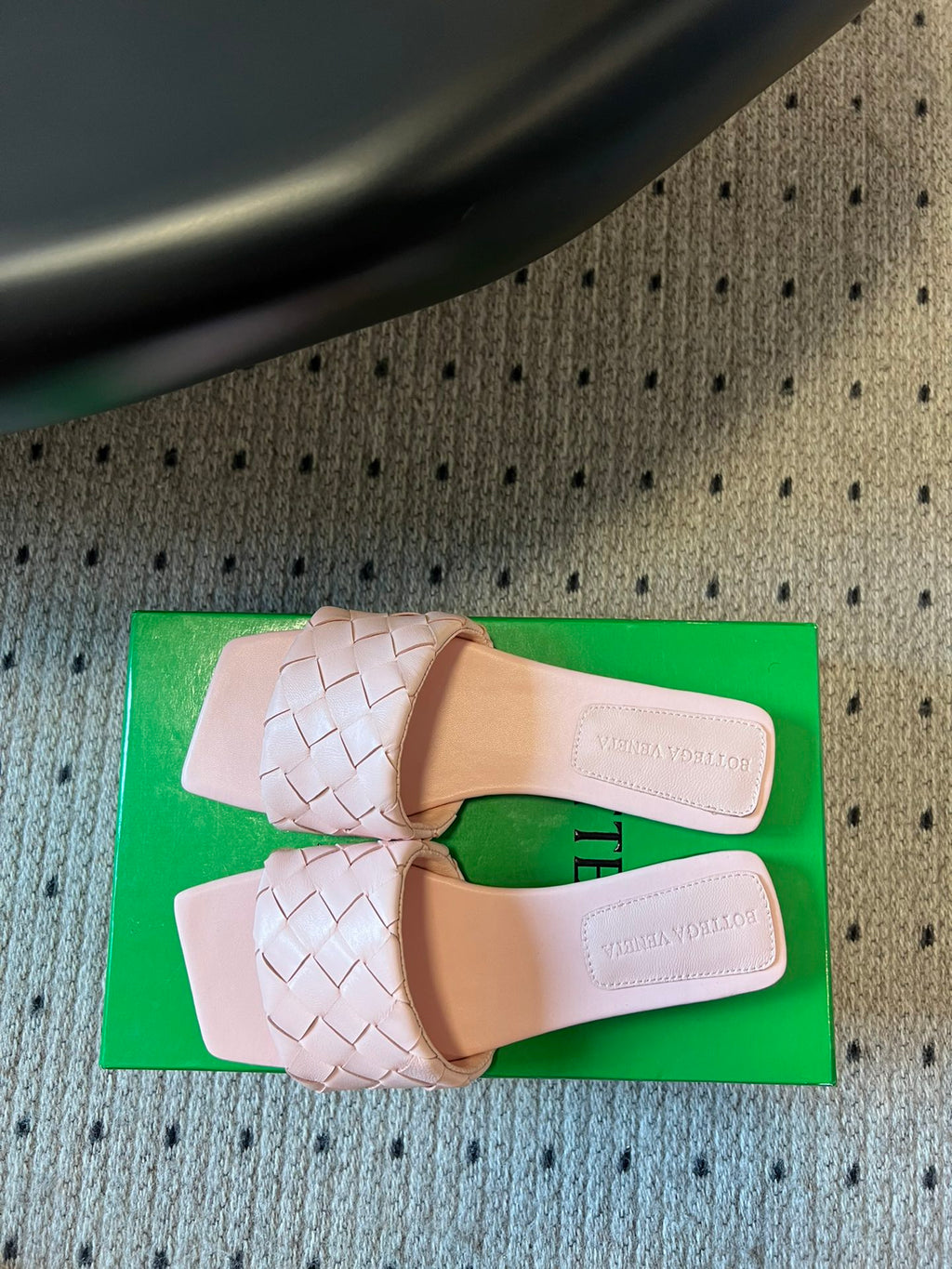 Bottega Veneta Black & Green Slides EU 35-41 Edition 4 - detail image 2
