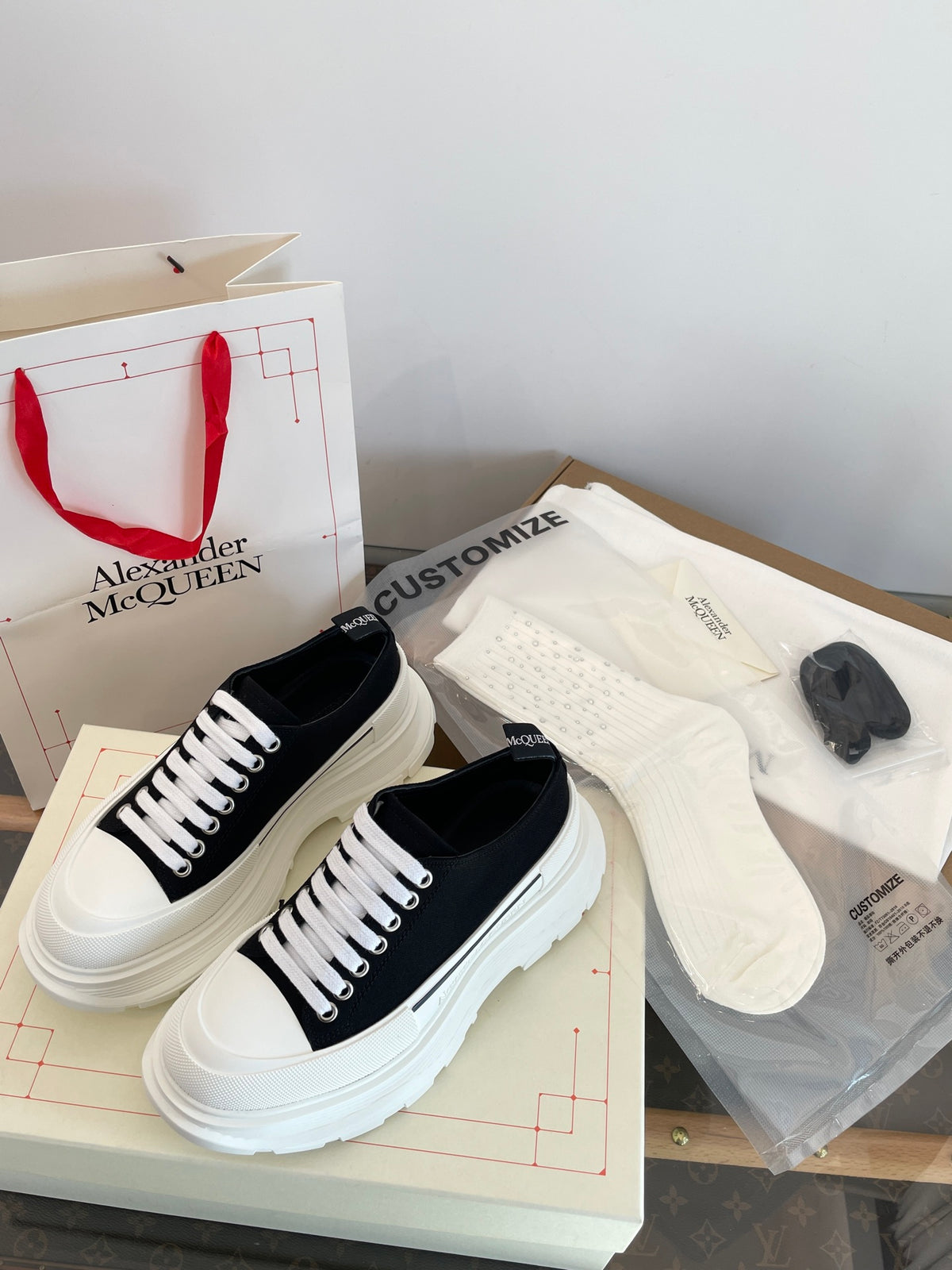 Alexander McQueen Black Designer Shoes Edition 3 - detail image 5