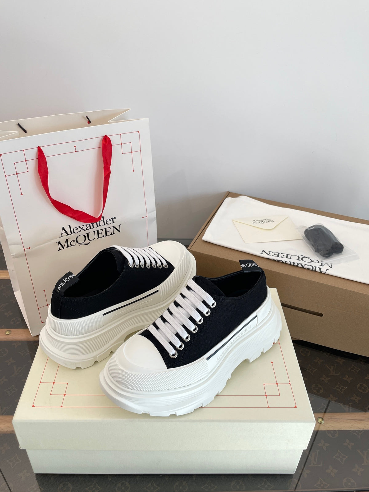 Alexander McQueen Black Designer Shoes Edition 3 - detail image 7