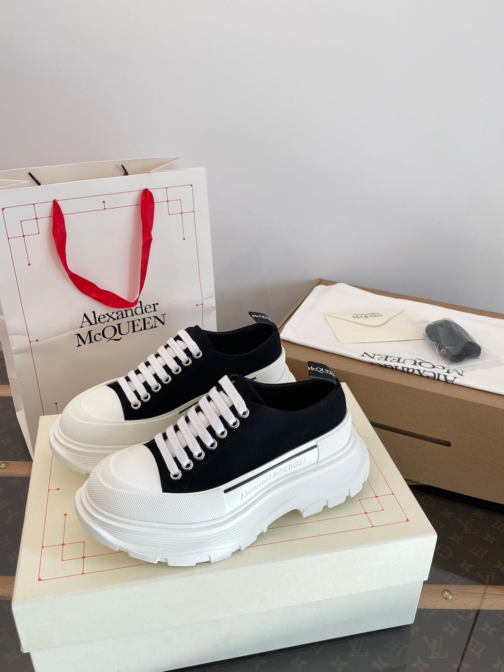 Alexander McQueen Black Designer Shoes Edition 3 - detail image 9