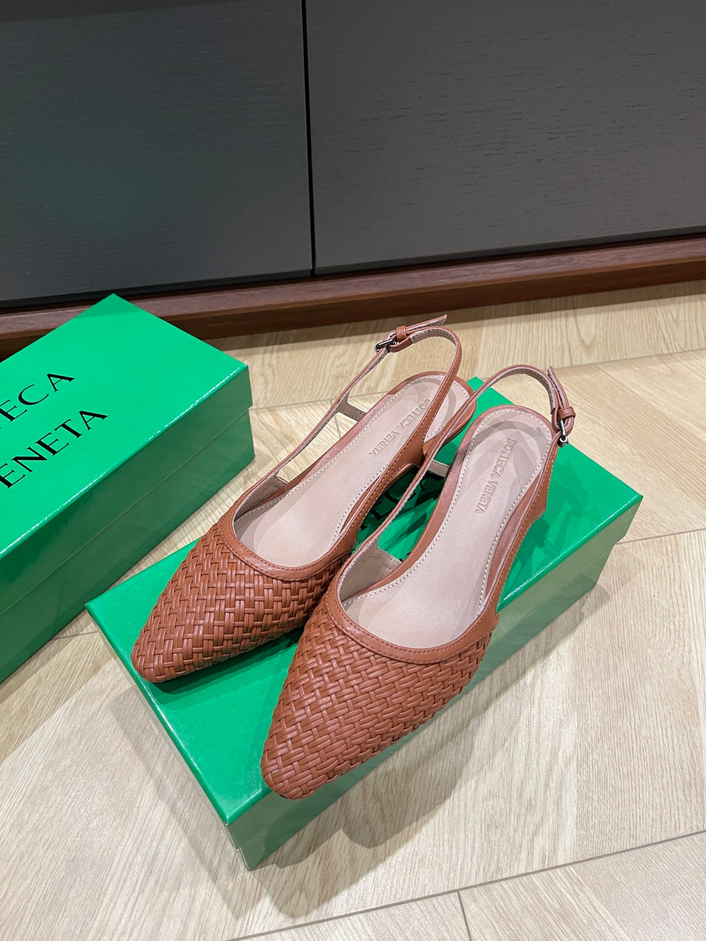 Bottega Veneta SIZE35 Green & Red Sandals EU 35-39
