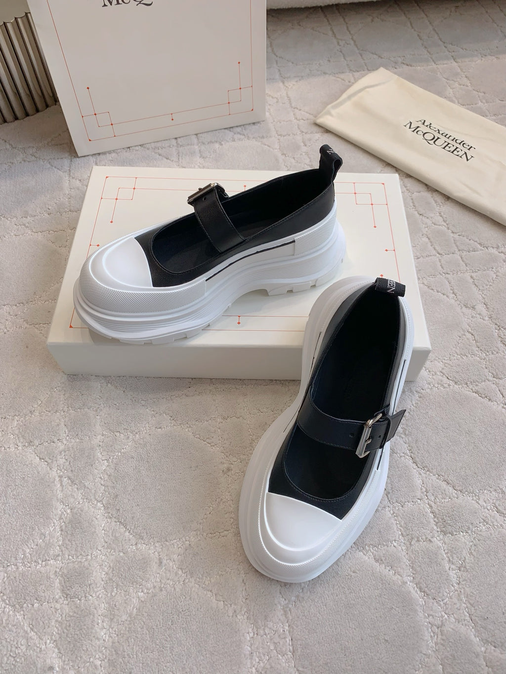 Alexander McQueen Black Designer Shoes EU 35-39 Edition 21 - detail image 3