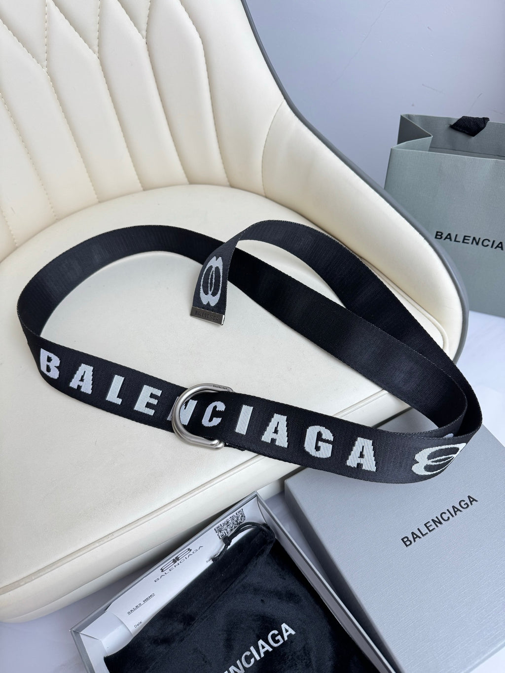 Balenciaga 7944852AA5V1090 Black & White Designer Belt - detail image 3