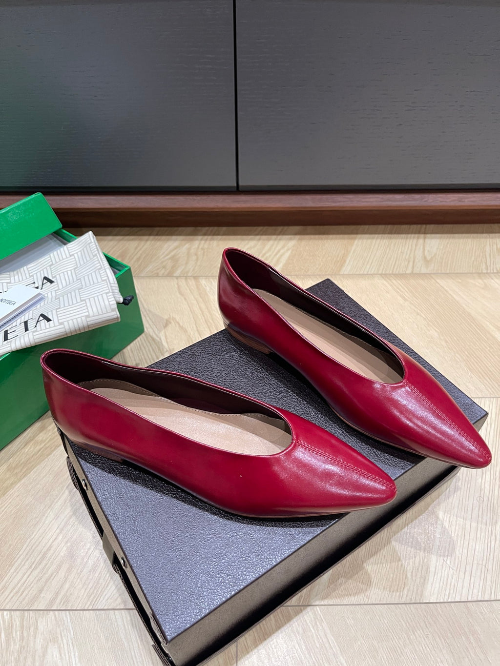 Bottega Veneta Black & Red Designer Shoes EU 35-40 Edition 4 - detail image 2