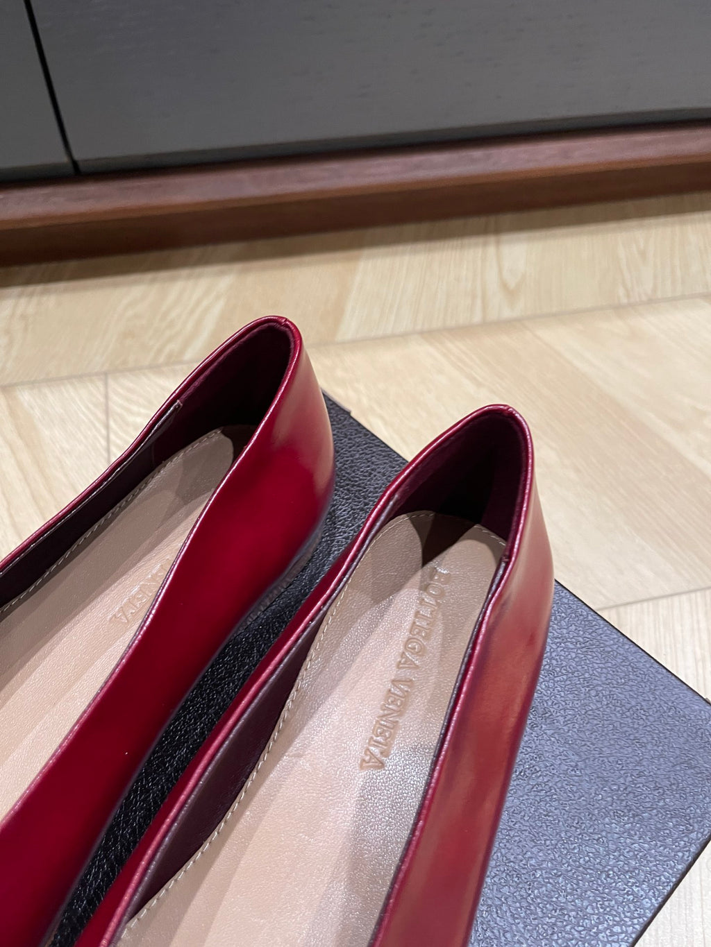 Bottega Veneta Black & Red Designer Shoes EU 35-40 Edition 4 - detail image 5