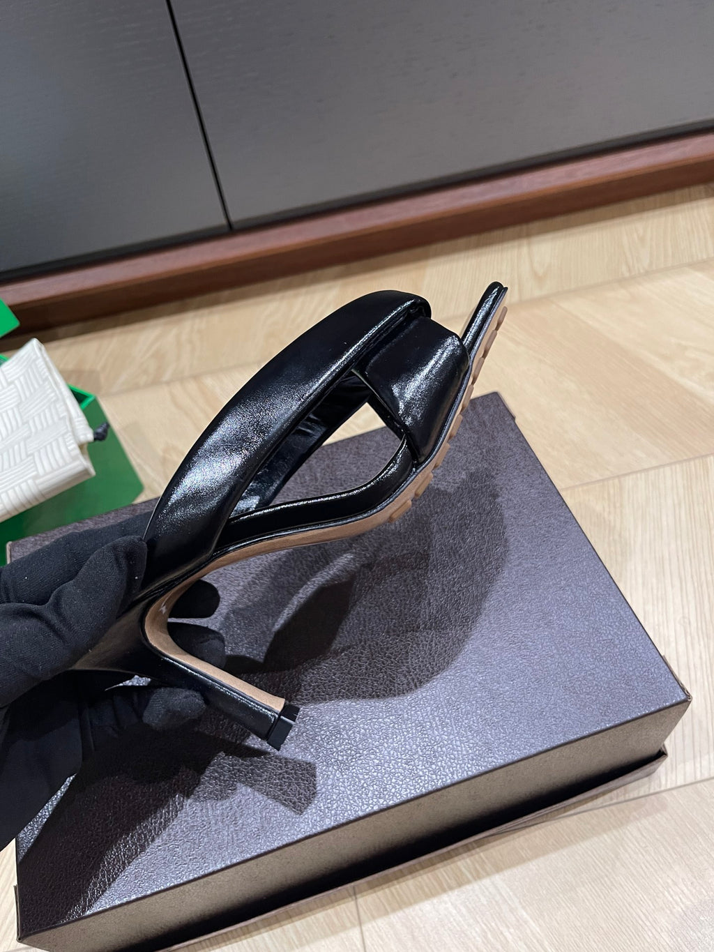 Bottega Veneta Black Slides EU 35-39 - detail image 7