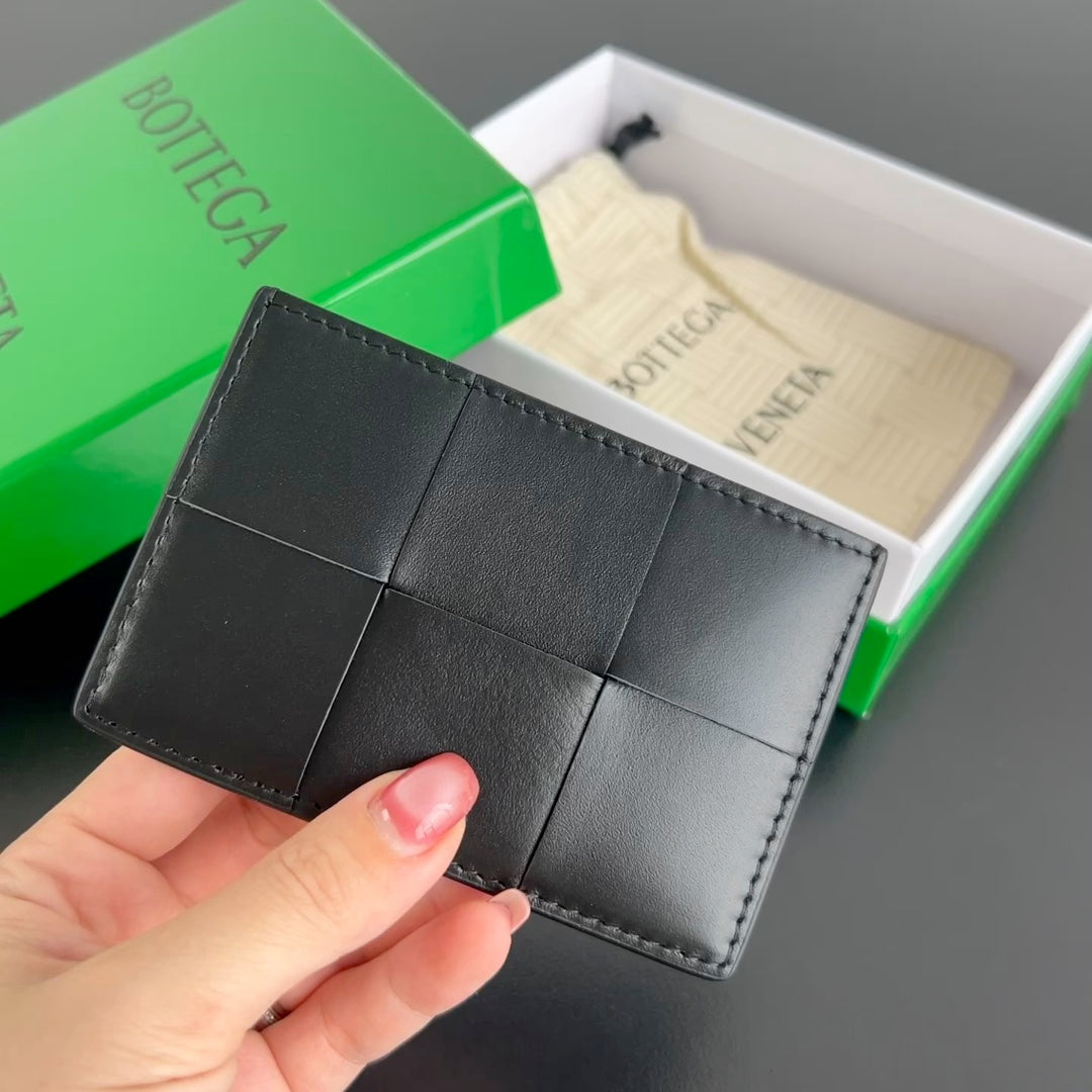 Bottega Veneta Black & Green Designer Wallet Edition 2