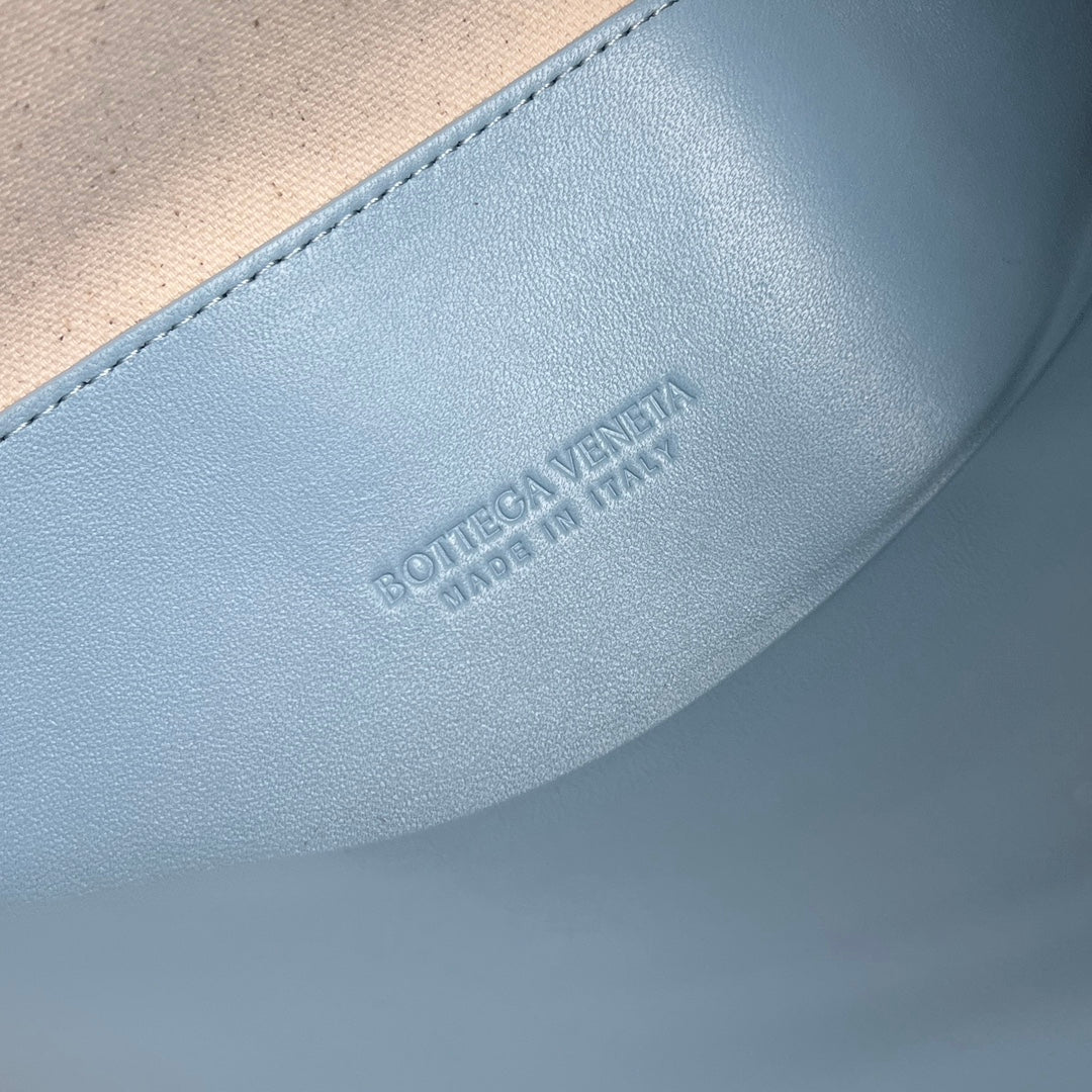 Bottega Veneta Gold & Blue Designer Handbag - detail image 9