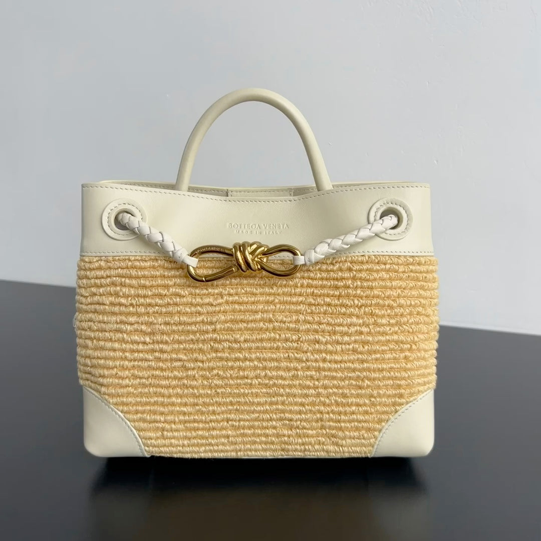 Bottega Veneta Orange Designer Handbag Edition 43