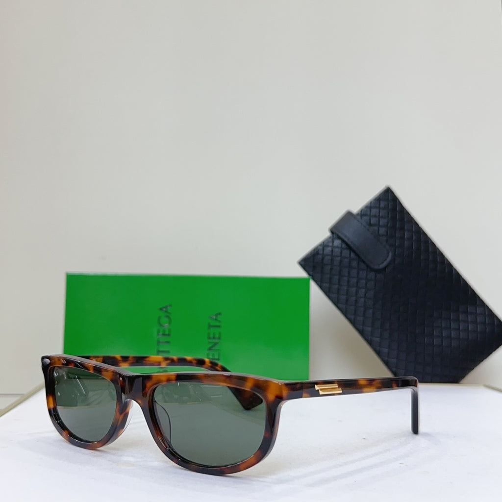 Bottega Veneta BV1327S Black & Green Designer Sunglasses 58-17-125 mm - detail image 4