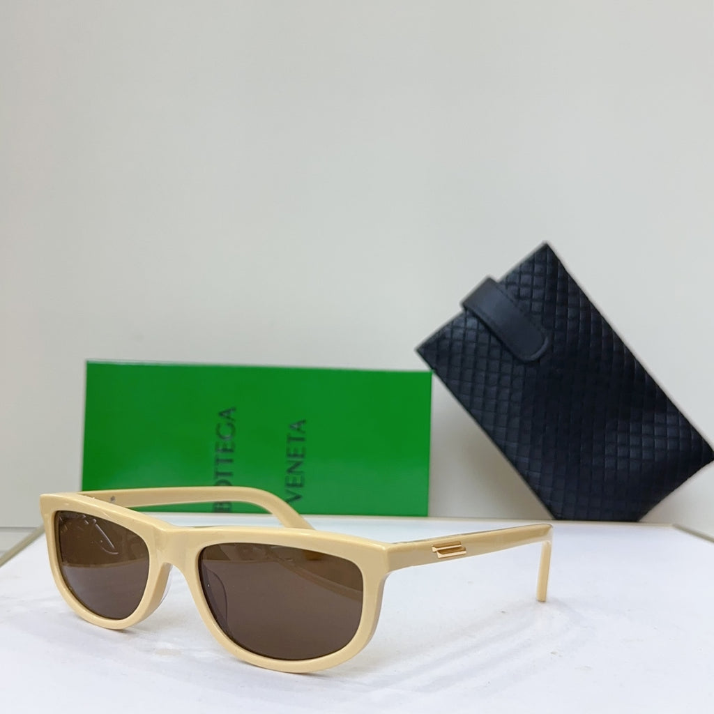 Bottega Veneta BV1327S Black & Green Designer Sunglasses 58-17-125 mm - detail image 2