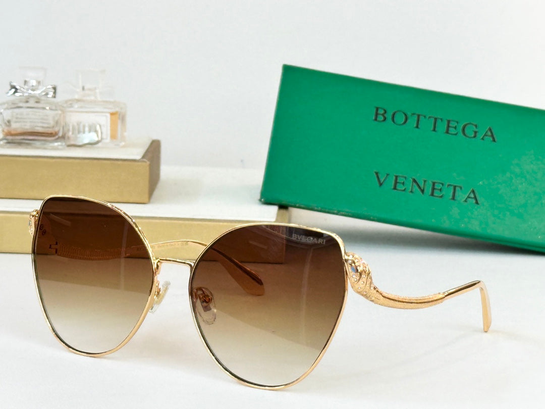Bottega Veneta BV40010U Green Designer Sunglasses 61-16-138 mm - detail image 2
