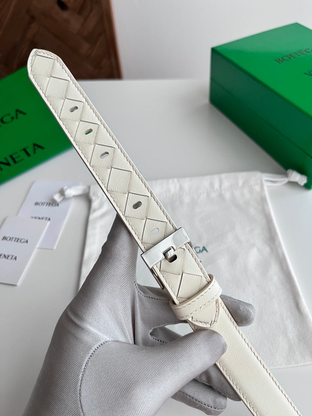 Bottega Veneta 836927V4R451019 Silver & Green Designer Watch Edition 2 - detail image 4