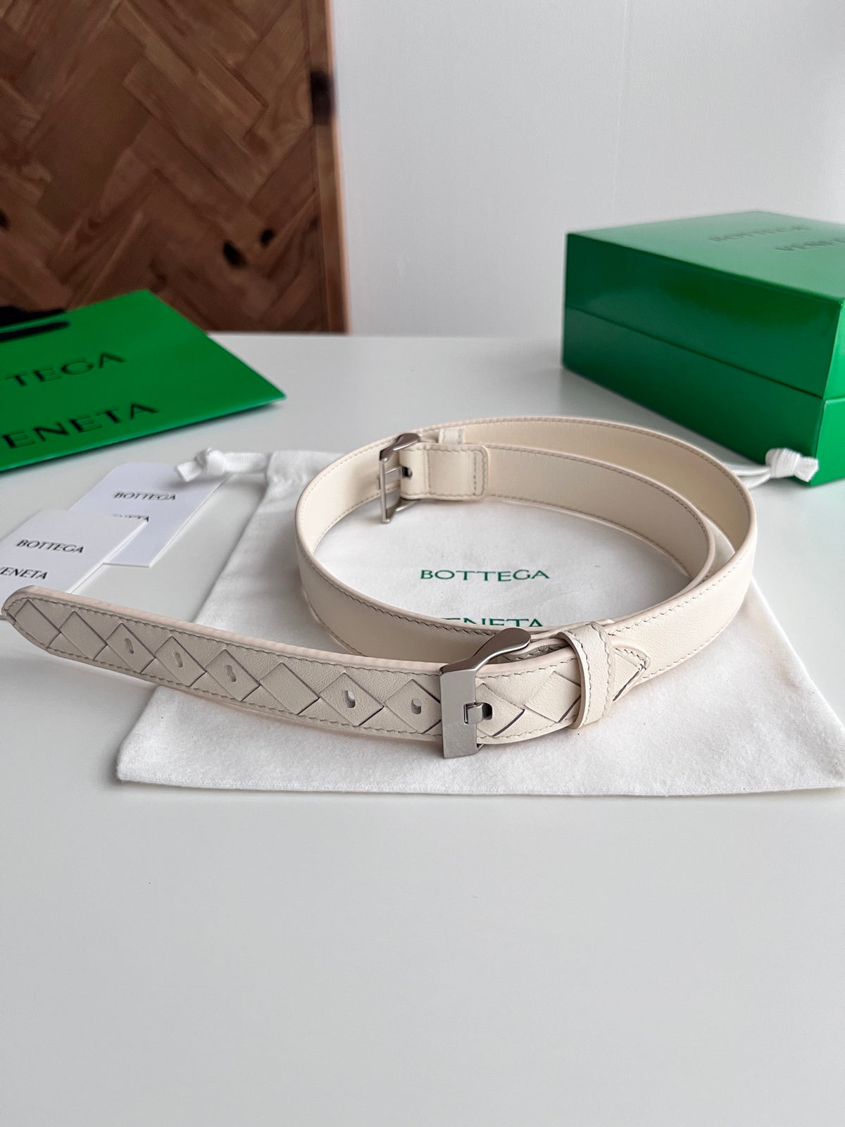 Bottega Veneta 836927V4R451019 Silver & Green Designer Watch Edition 2